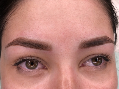 Вечная красота по невероятно низкой цене! Перманентный макияж со скидкой до 43%!