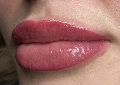 Вечная красота по невероятно низкой цене! Перманентный макияж со скидкой до 43%!